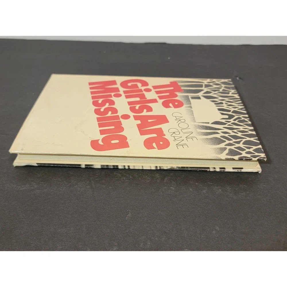 The Girls Are Missing Caroline Crane 1980 First Edition Mystery Dodds Mead‎
